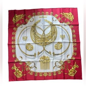 HERMES “Les Cavaliers D’or” 100% Silk Scarf